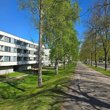 Avara Ja Kodikas Huoneisto Parvekkeella * Heinola