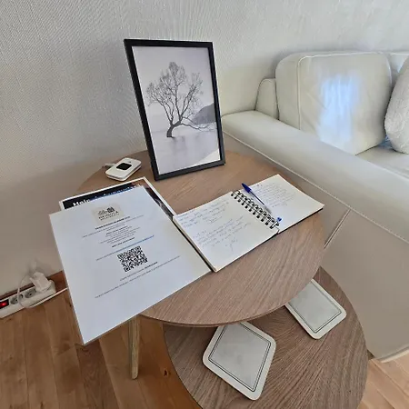 Avara Ja Kodikas Parvekkeella Apartamento Heinola