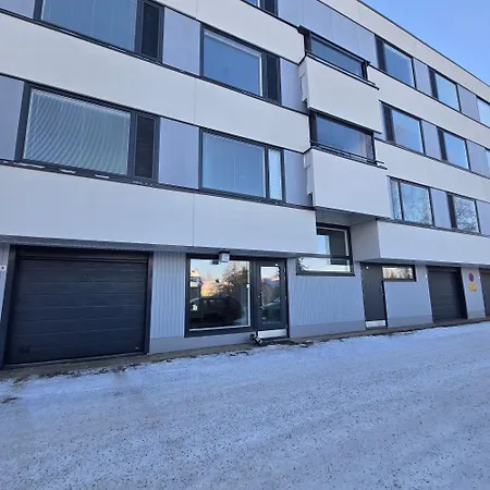 Avara Ja Kodikas Parvekkeella