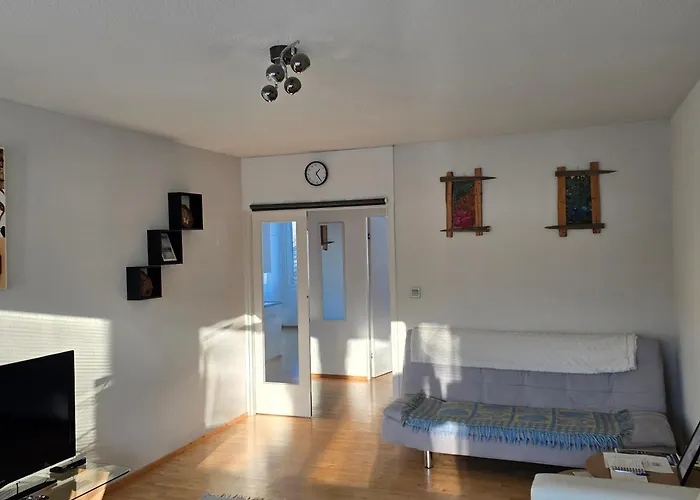 Avara Ja Kodikas Parvekkeella * Heinola