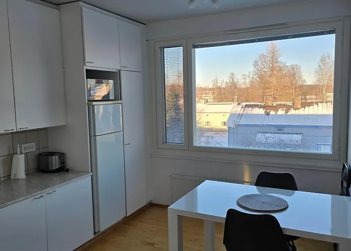 Avara Ja Kodikas Parvekkeella Apartamento *